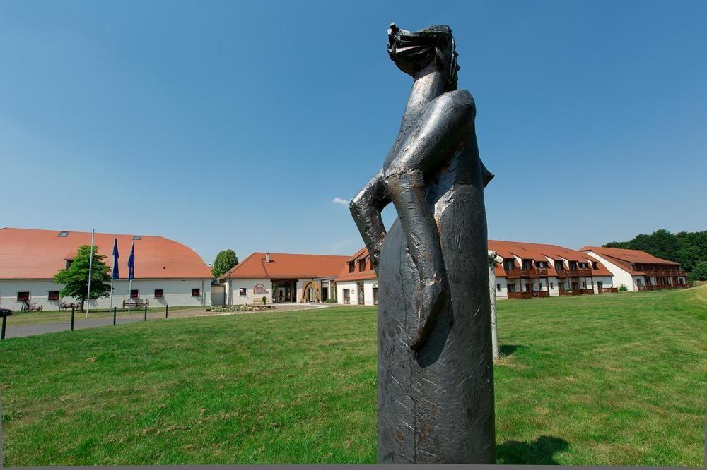 Gaestehaus Kloster Nimbschen กริมมา ภายนอก รูปภาพ