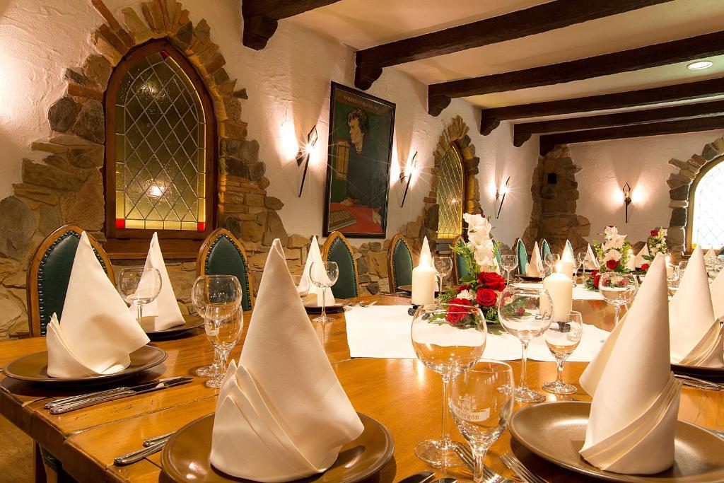 Gaestehaus Kloster Nimbschen กริมมา ภายนอก รูปภาพ